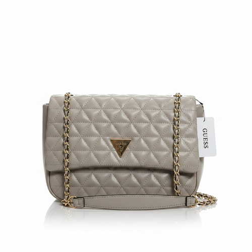 Bolsa GUESS gris acolchada - imagen comercial fondo blanco
